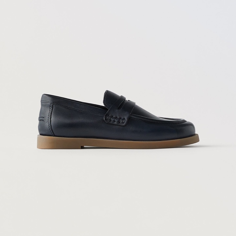 LEATHER LOAFERS NAVY